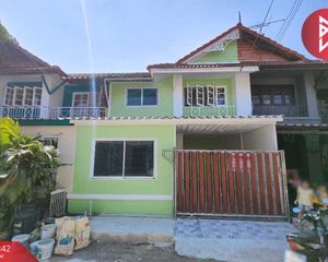 For Sale 3 Beds Townhouse in Phutthamonthon, Nakhon Pathom, Thailand
