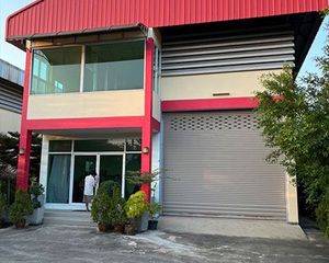 For Sale Warehouse 450 sqm in Krathum Baen, Samut Sakhon, Thailand