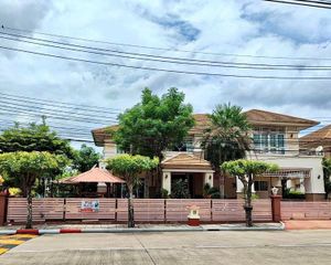 For Rent 4 Beds House in Mueang Nonthaburi, Nonthaburi, Thailand