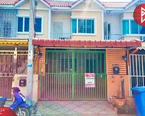 For Sale 2 Beds Townhouse in Phra Samut Chedi, Samut Prakan, Thailand