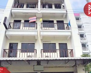 For Sale 16 Beds Apartment in Khlong Luang, Pathum Thani, Thailand