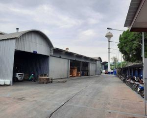 For Sale Warehouse 5,240 sqm in Ban Phaeo, Samut Sakhon, Thailand