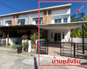 For Sale 3 Beds Townhouse in Mueang Rayong, Rayong, Thailand