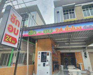 For Sale 10 Beds Retail Space in Mueang Surat Thani, Surat Thani, Thailand