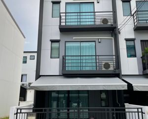 For Rent 3 Beds Townhouse in Bang Bua Thong, Nonthaburi, Thailand
