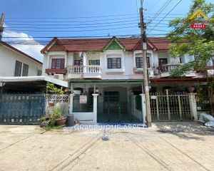 For Sale 2 Beds Townhouse in Pak Kret, Nonthaburi, Thailand