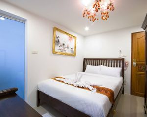 For Sale 20 Beds Hotel in Pathum Wan, Bangkok, Thailand
