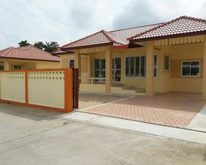 For Sale 3 Beds House in Mueang Tak, Tak, Thailand