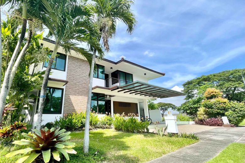 Ayala Sonera Southvale 2-Storey House and Lot for Sale in Daang Hari ...