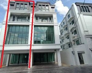 For Sale or Rent 4 Beds Office in Suan Luang, Bangkok, Thailand