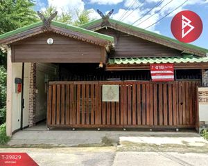 For Sale 2 Beds House in Mueang Nakhon Ratchasima, Nakhon Ratchasima, Thailand