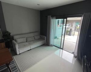 For Sale or Rent 3 Beds Townhouse in Mueang Pathum Thani, Pathum Thani, Thailand