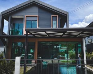 For Rent 4 Beds House in Lat Lum Kaeo, Pathum Thani, Thailand