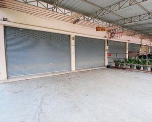 For Sale Retail Space 208 sqm in Mueang Lop Buri, Lopburi, Thailand