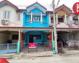 For Sale 2 Beds Townhouse in Mueang Chon Buri, Chonburi, Thailand