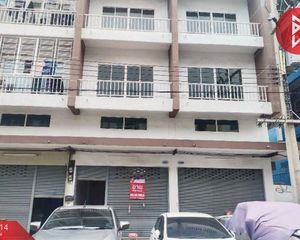 For Sale Retail Space 144 sqm in Mueang Udon Thani, Udon Thani, Thailand