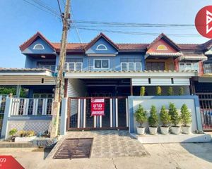 For Sale 3 Beds Townhouse in Mueang Buriram, Buriram, Thailand
