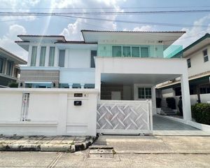 For Rent 4 Beds House in Lam Luk Ka, Pathum Thani, Thailand