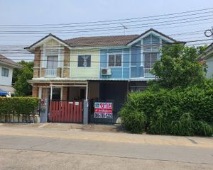 For Sale 3 Beds Townhouse in Khlong Luang, Pathum Thani, Thailand