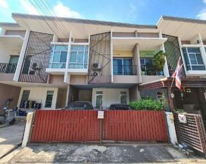 For Rent 2 Beds Townhouse in Thanyaburi, Pathum Thani, Thailand