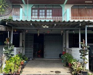 For Sale 1 Bed Townhouse in Photharam, Ratchaburi, Thailand