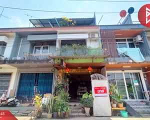 For Sale 4 Beds Retail Space in Mueang Chumphon, Chumphon, Thailand
