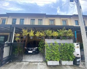 For Sale 3 Beds Townhouse in Bang Kruai, Nonthaburi, Thailand
