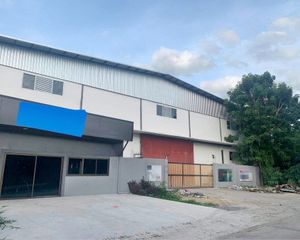 For Rent Warehouse 5,200 sqm in Sai Noi, Nonthaburi, Thailand