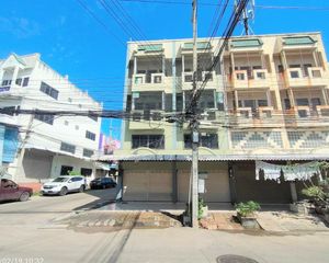 For Sale 2 Beds Retail Space in Mueang Nakhon Sawan, Nakhon Sawan, Thailand