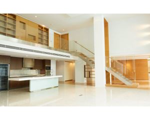 For Sale 4 Beds Condo in Khlong Toei, Bangkok, Thailand