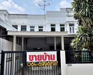 For Sale or Rent 3 Beds Townhouse in Pak Kret, Nonthaburi, Thailand