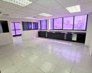 For Sale or Rent Office 120 sqm in Ratchathewi, Bangkok, Thailand