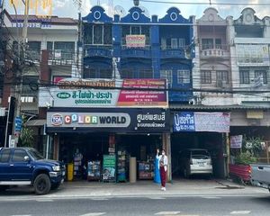 For Sale Retail Space 460 sqm in Bang Bua Thong, Nonthaburi, Thailand