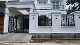 Rumah dijual dengan 4 kamar tidur di Duren Sawit, Jakarta