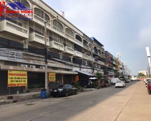 For Sale Retail Space 100 sqm in Khlong Luang, Pathum Thani, Thailand