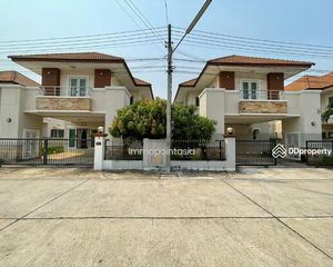 For Sale or Rent 6 Beds House in Mueang Udon Thani, Udon Thani, Thailand