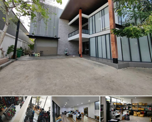 For Sale Office 369 sqm in Phra Khanong, Bangkok, Thailand