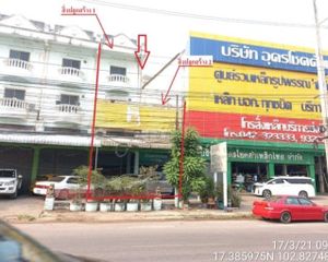 For Sale Retail Space 374 sqm in Mueang Udon Thani, Udon Thani, Thailand
