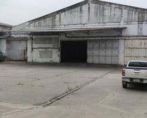 For Rent Warehouse 2,500 sqm in Mueang Nakhon Pathom, Nakhon Pathom, Thailand