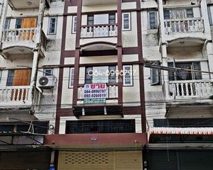 For Sale 3 Beds Townhouse in Phra Nakhon Si Ayutthaya, Phra Nakhon Si Ayutthaya, Thailand