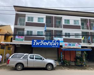 For Sale Retail Space 152 sqm in Mueang Lampang, Lampang, Thailand
