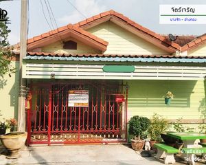 For Sale 2 Beds Townhouse in Wiset Chai Chan, Ang Thong, Thailand