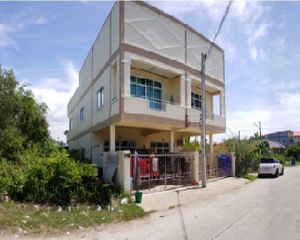 For Sale 6 Beds Townhouse in Mueang Songkhla, Songkhla, Thailand