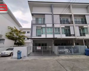 For Sale 1 Bed Townhouse in Don Mueang, Bangkok, Thailand