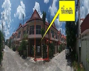 For Sale 3 Beds Townhouse in Na Thawi, Songkhla, Thailand