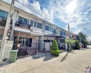 For Rent 3 Beds Townhouse in Bang Kruai, Nonthaburi, Thailand