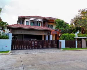 For Sale or Rent 4 Beds House in Pak Kret, Nonthaburi, Thailand