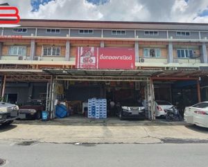 For Sale Retail Space 168 sqm in Bang Bua Thong, Nonthaburi, Thailand