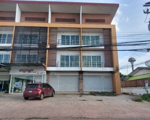 For Rent Retail Space 320 sqm in Mueang Nakhon Ratchasima, Nakhon Ratchasima, Thailand