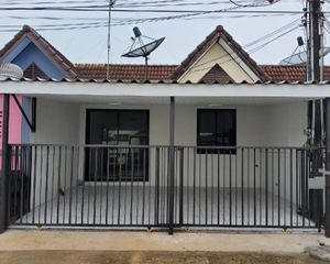 For Sale 2 Beds Townhouse in Si Racha, Chonburi, Thailand